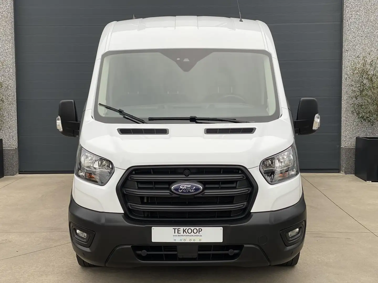 Ford Transit L2H2-airco-camera-trekhaak-23500€+BTW Wit - 2