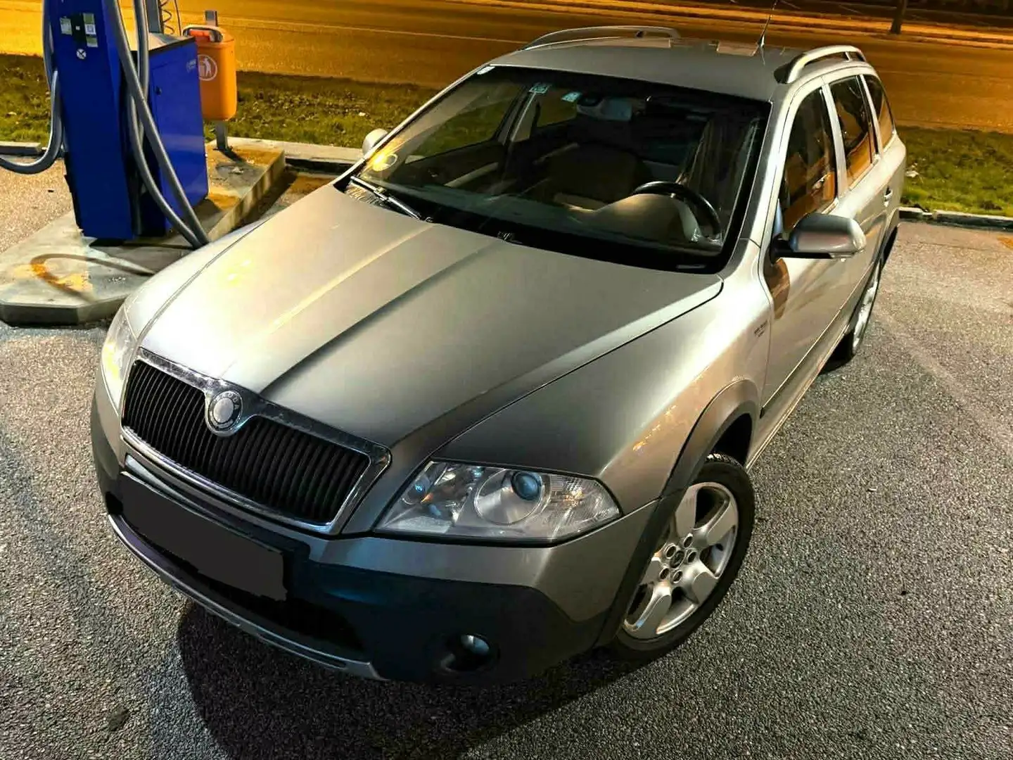 Skoda Octavia Combi Scout 2,0 TDI PD DPF 4x4 - 2