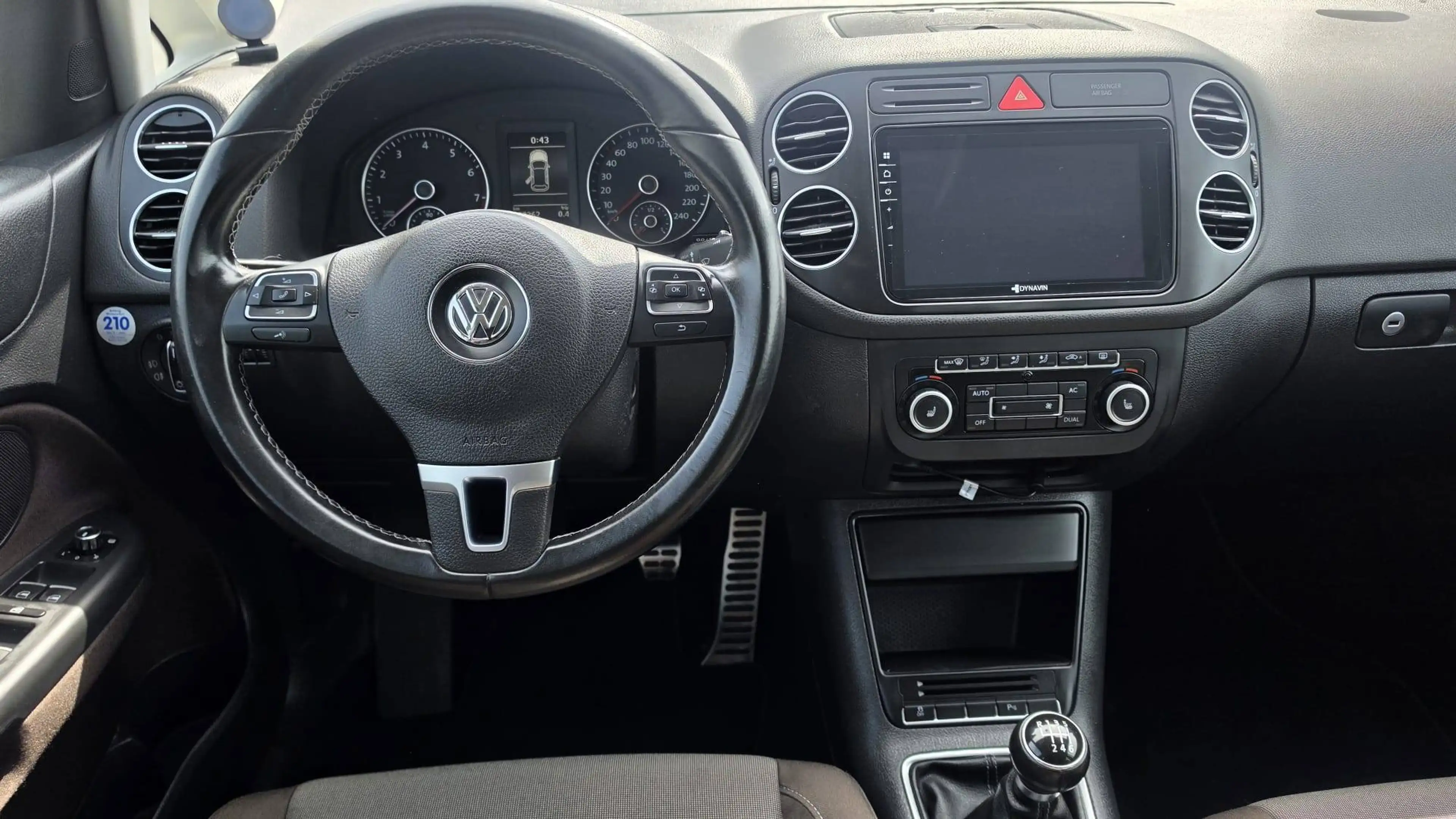 Volkswagen Golf Plus Style — photo 12