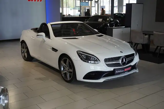 Mercedes-Benz SLC 200 Roadster ~AMG-Line~Airscarf~LED~Pano~