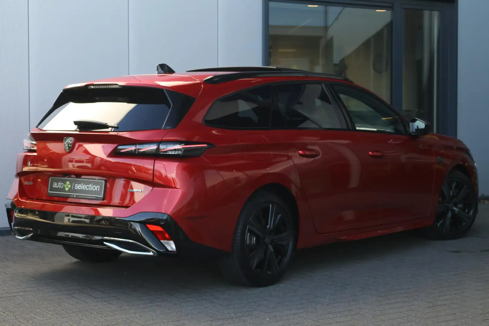 Peugeot 308 SW 1.6 HYbrid 180 GT Pack Business / Pano / Camera Rot - 2