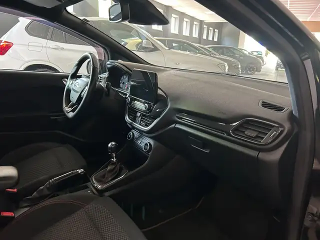 Ford Fiesta view 11