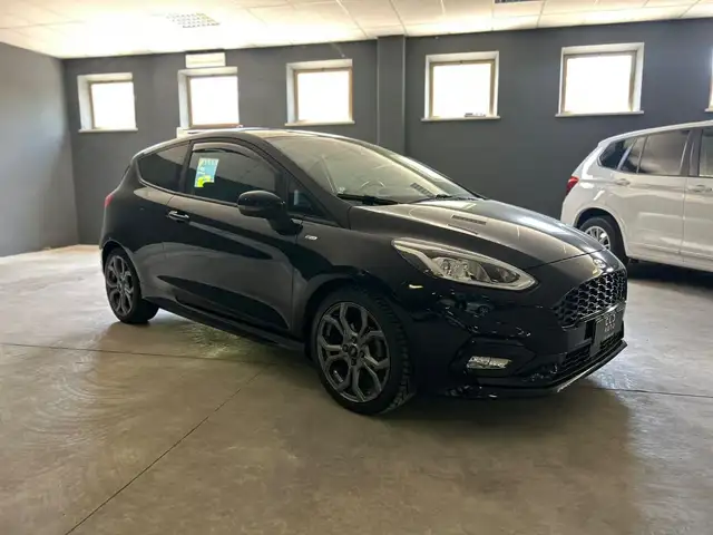 Ford Fiesta view 3