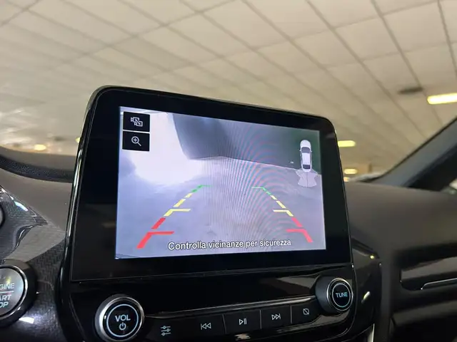 Ford Fiesta view 14