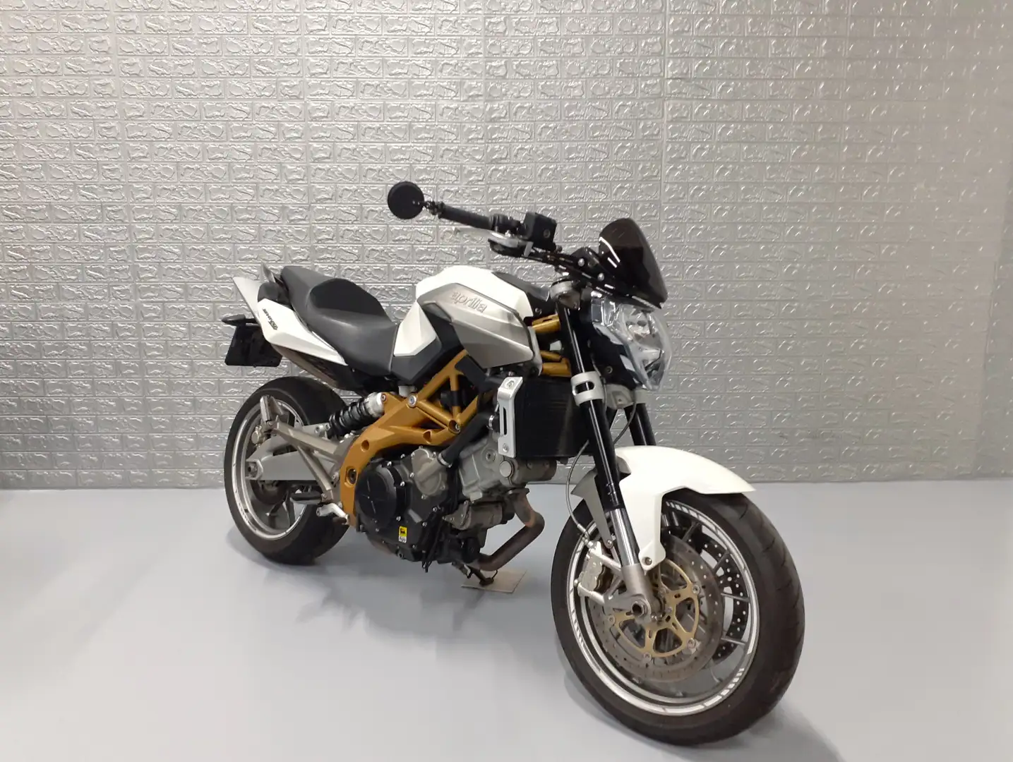 Aprilia Shiver 750 | slechts 25.625 km Alb - 2