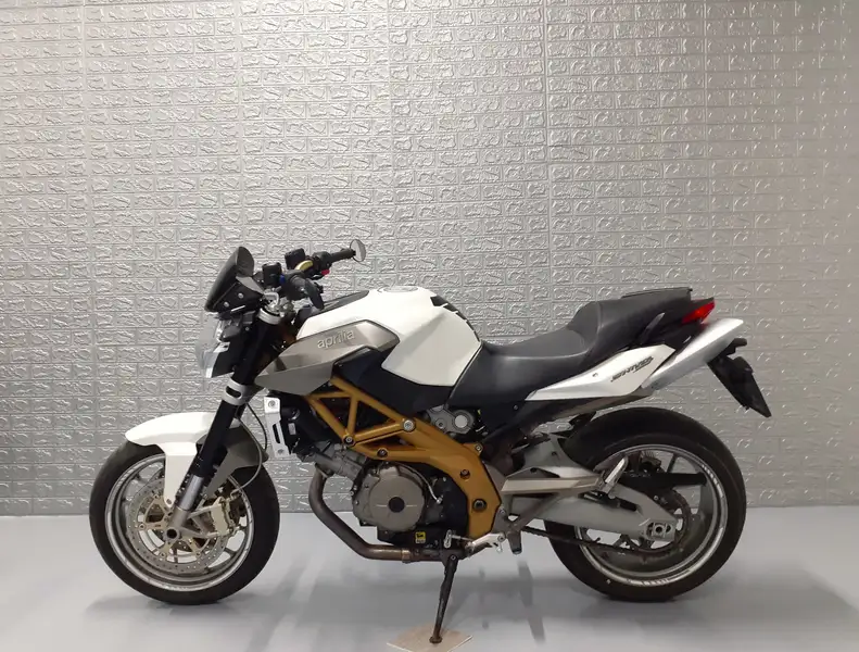 Aprilia Shiver 750 - foto 4