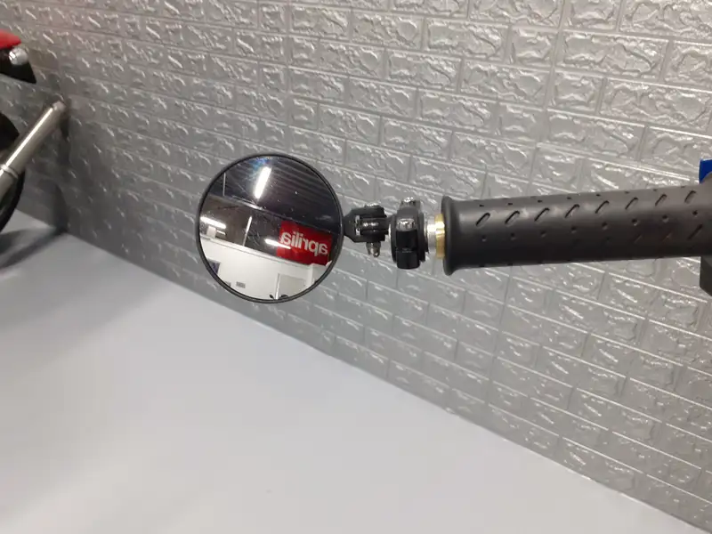 Aprilia Shiver 750 - foto 8