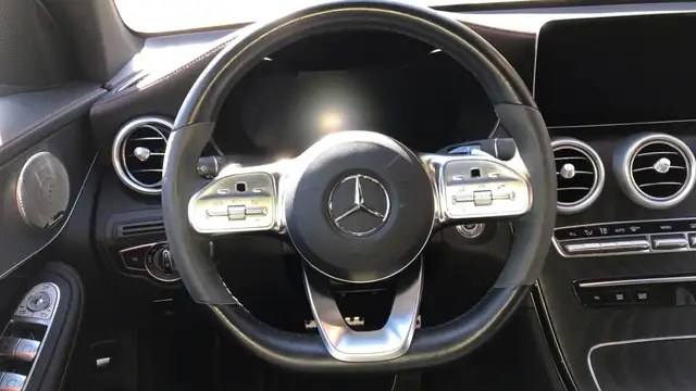 Mercedes-Benz GLC view 9