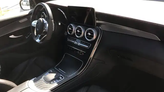 Mercedes-Benz GLC view 10