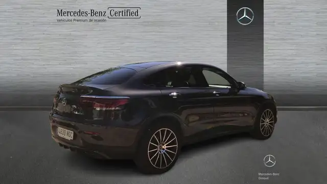 Mercedes-Benz GLC view 2
