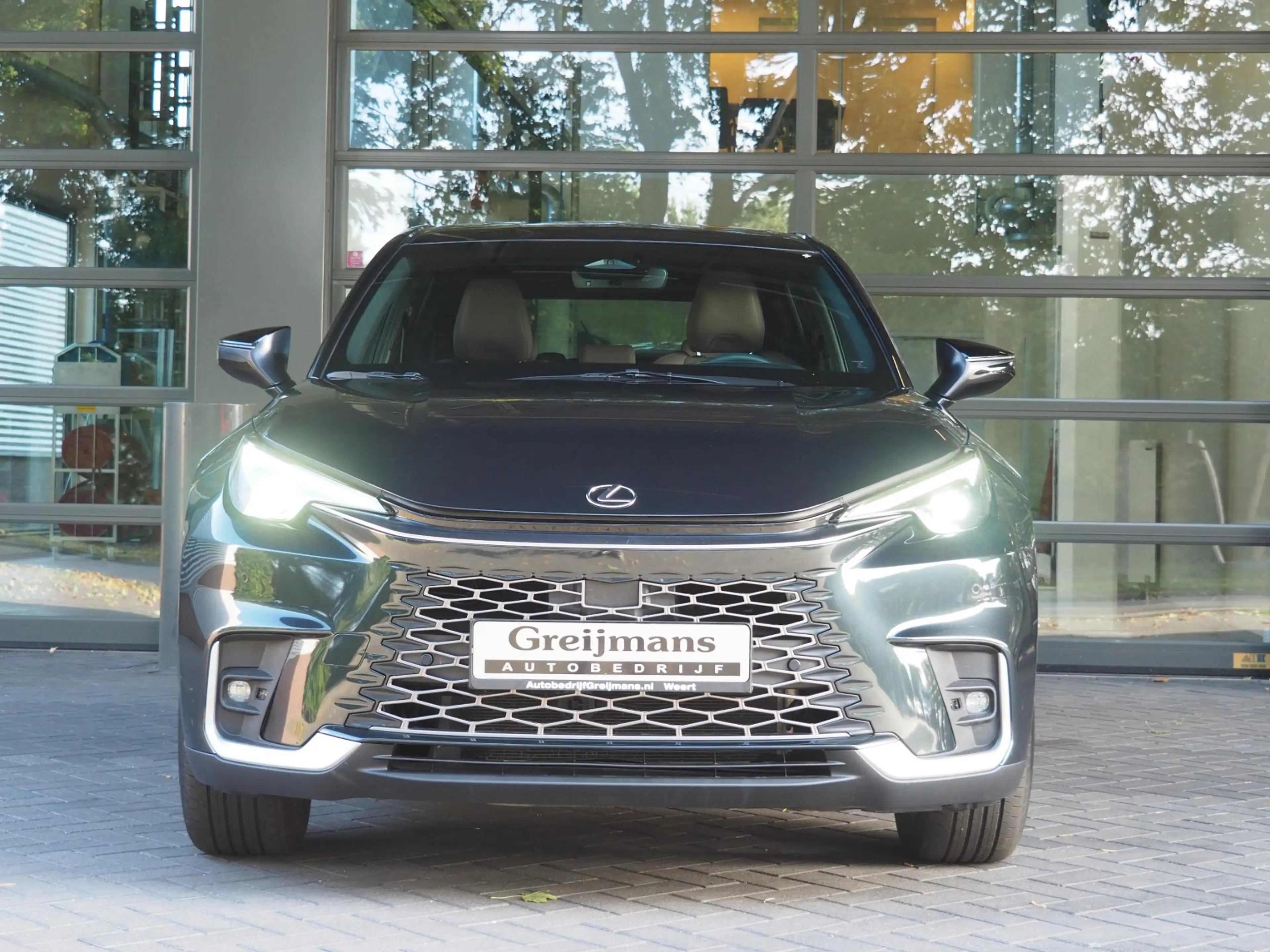 Lexus LBX 1.5 Elegant 2WD — photo 6