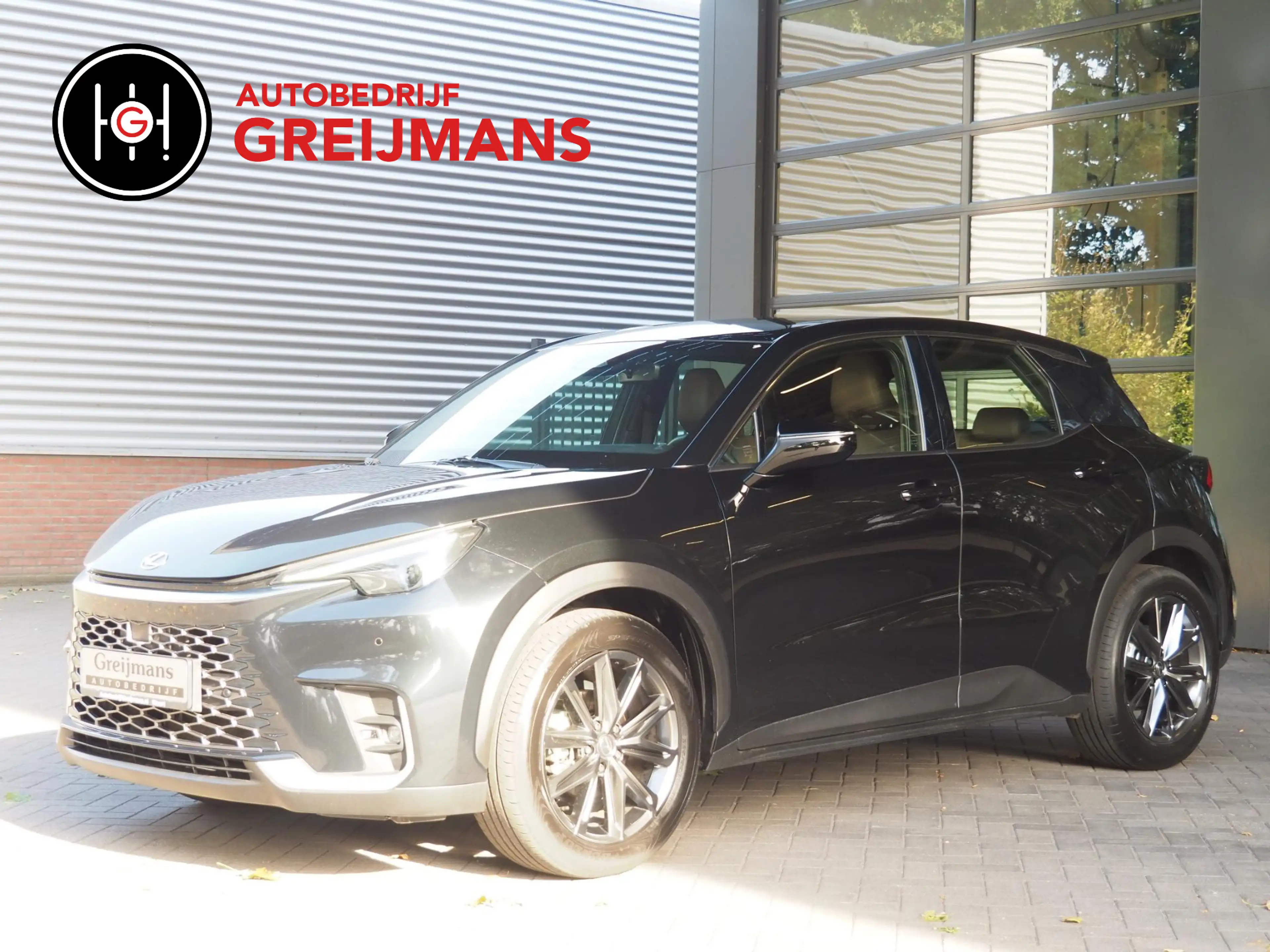 Lexus LBX 1.5 Elegant 2WD — photo 9