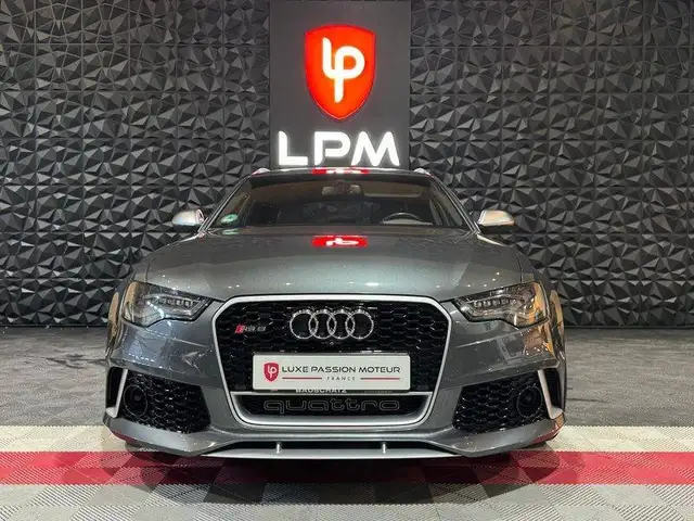 Audi RS6 view 2