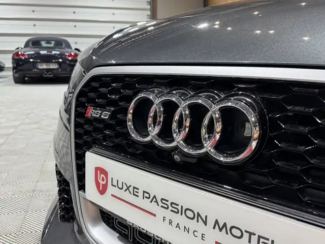 Audi RS6 view 22