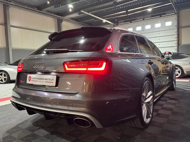 Audi RS6 view 6