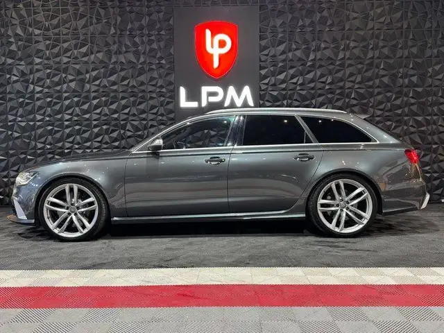 Audi RS6 view 3