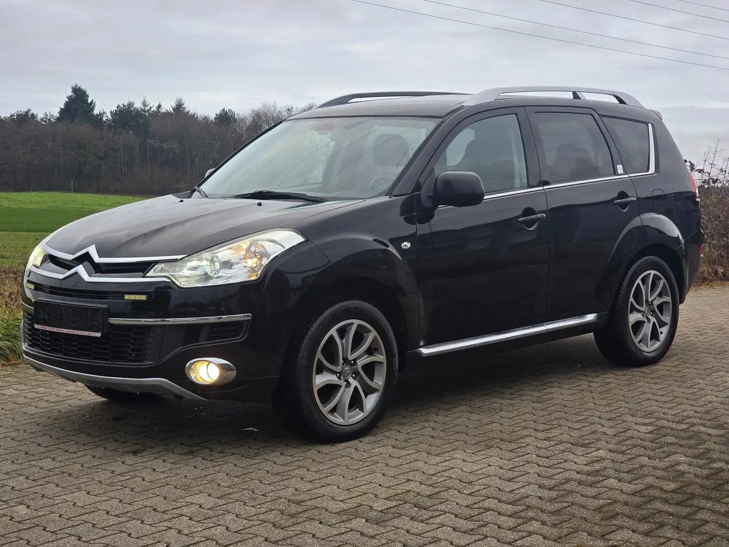 Citroen C-Crosser Exclusive Schwarz - 1