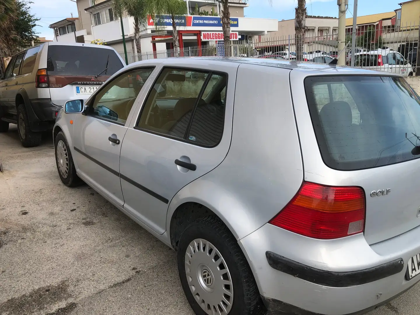 Volkswagen Golf Golf IV 1997 5p 1.9 tdi Comfortline 110cv Grigio - 1
