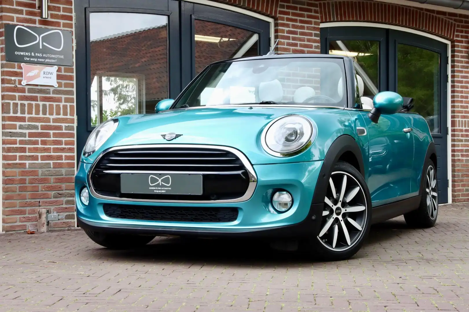 MINI Cooper Cabrio Mini 1.5 Chili Serious Business | LEER | AIRCO | L - 1