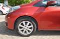 Toyota Yaris 1,0 Klima NAVI Ganzjahres Reifen  ALU Rot - thumbnail 3
