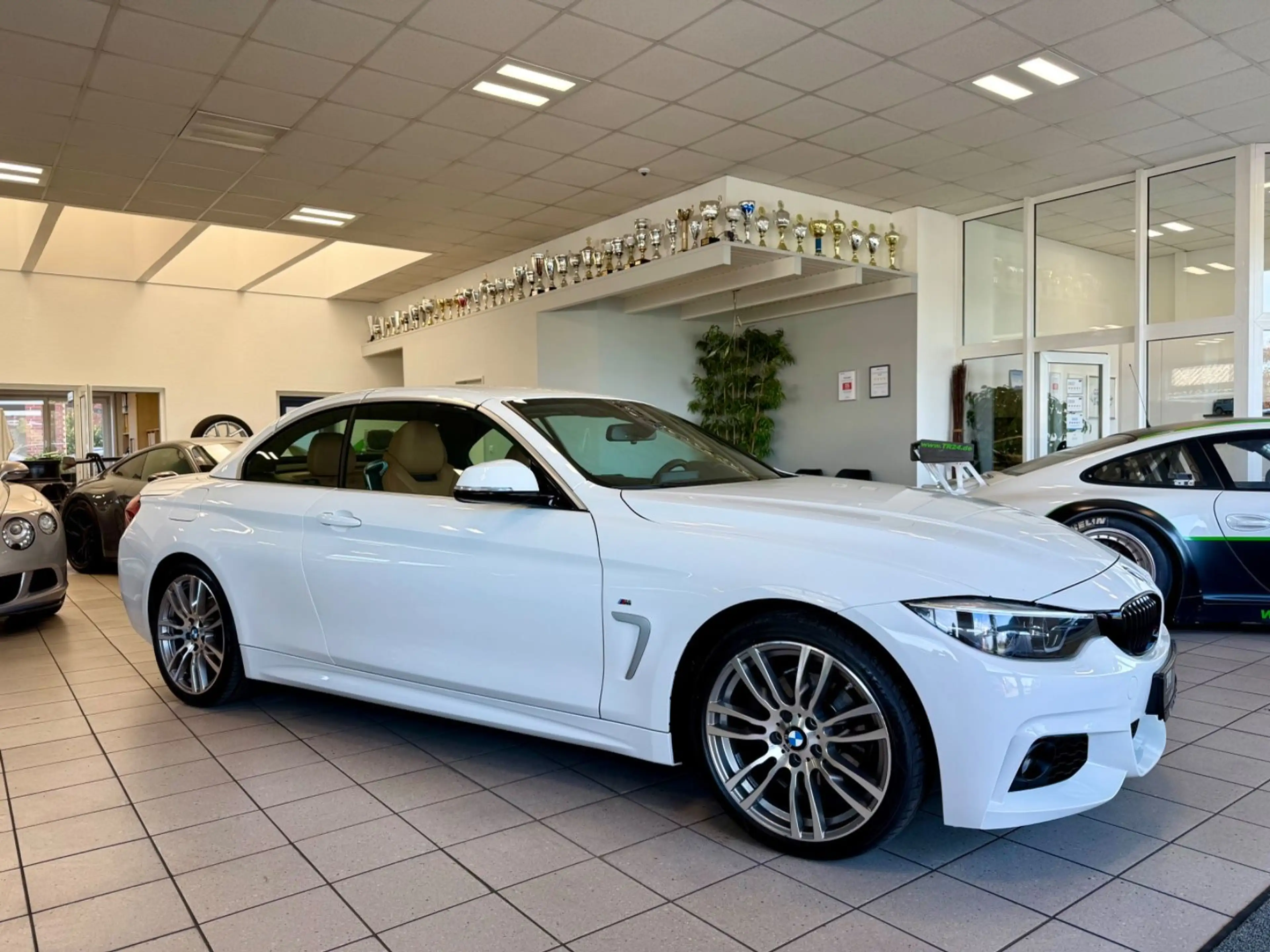 BMW 420 d Cabrio M Sport OpenAir/HUD/Inno — photo 2