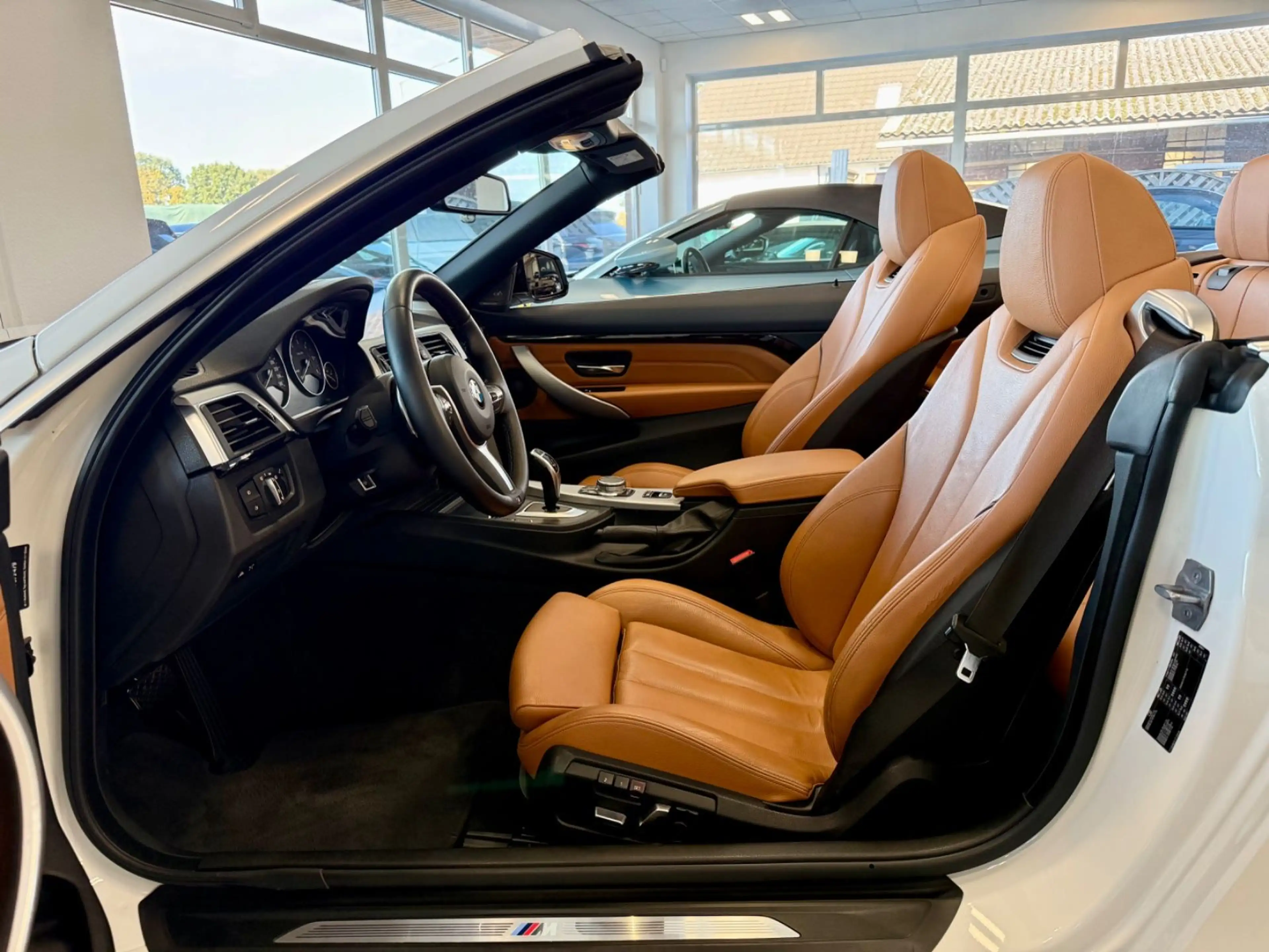 BMW 420 d Cabrio M Sport OpenAir/HUD/Inno — photo 11
