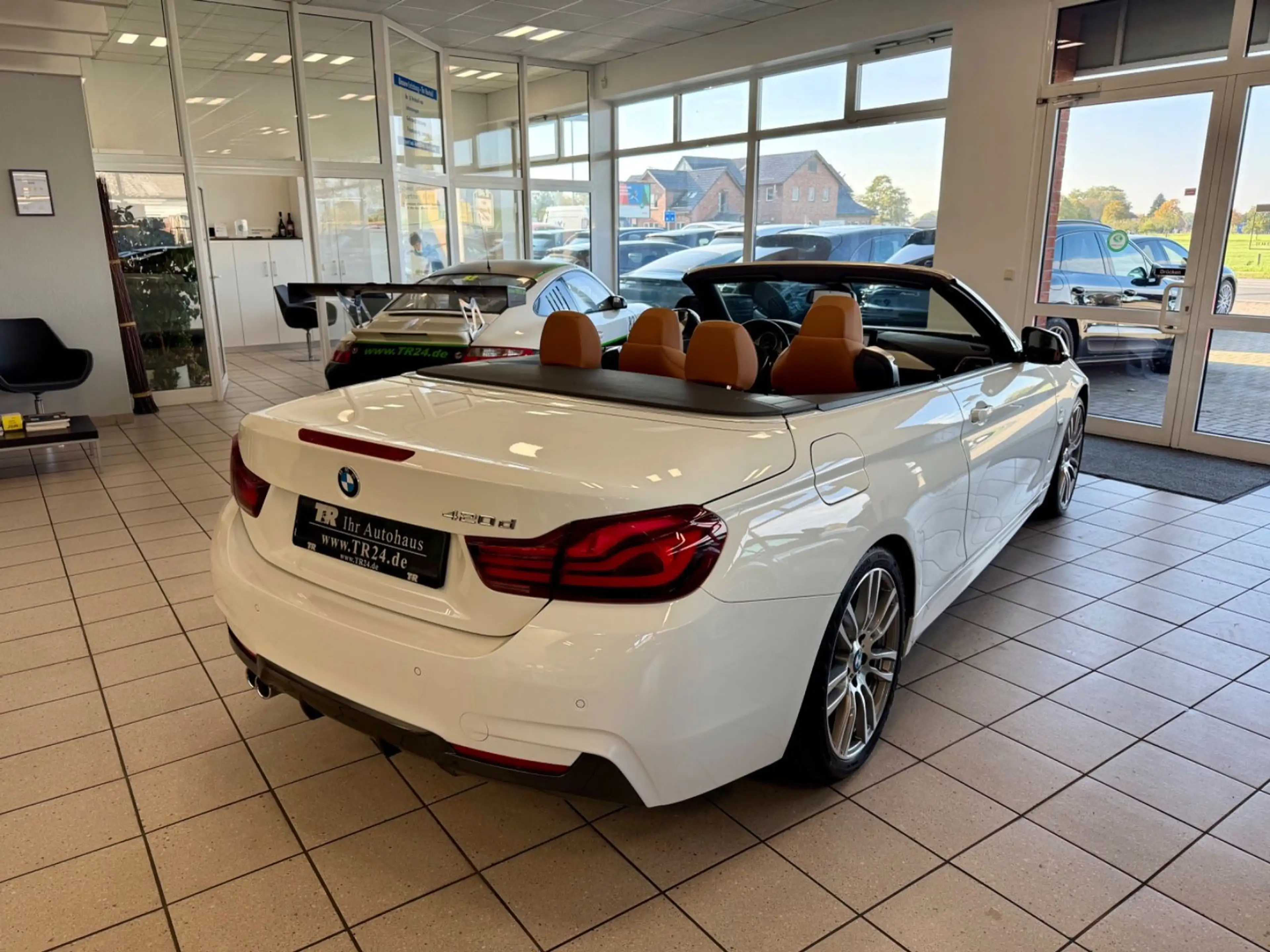 BMW 420 d Cabrio M Sport OpenAir/HUD/Inno — photo 7