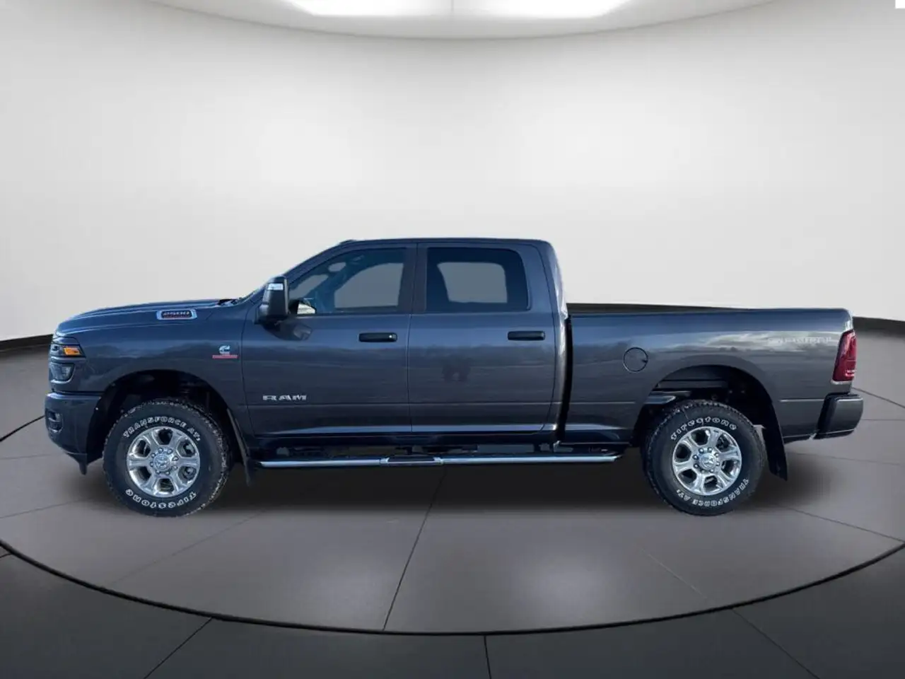 RAM 2500 снимка RAM 2500