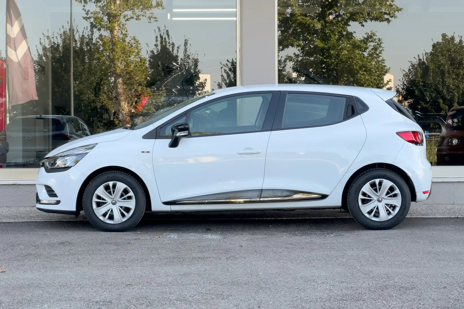 Renault Clio Clio 1.5 dci Moschino Intens 90cv Bianco - 2