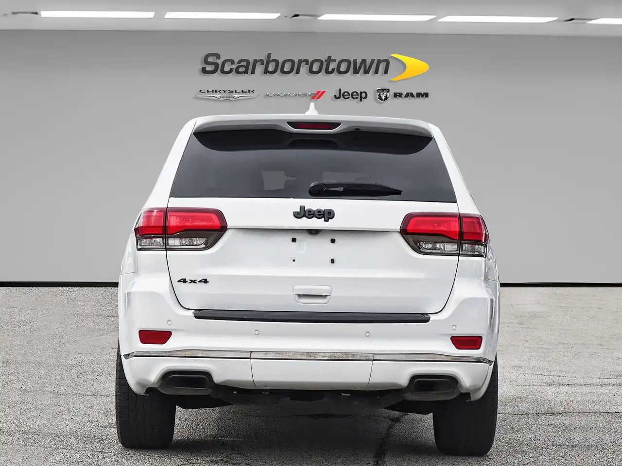 Jeep Grand Cherokee снимка Jeep Grand Cherokee