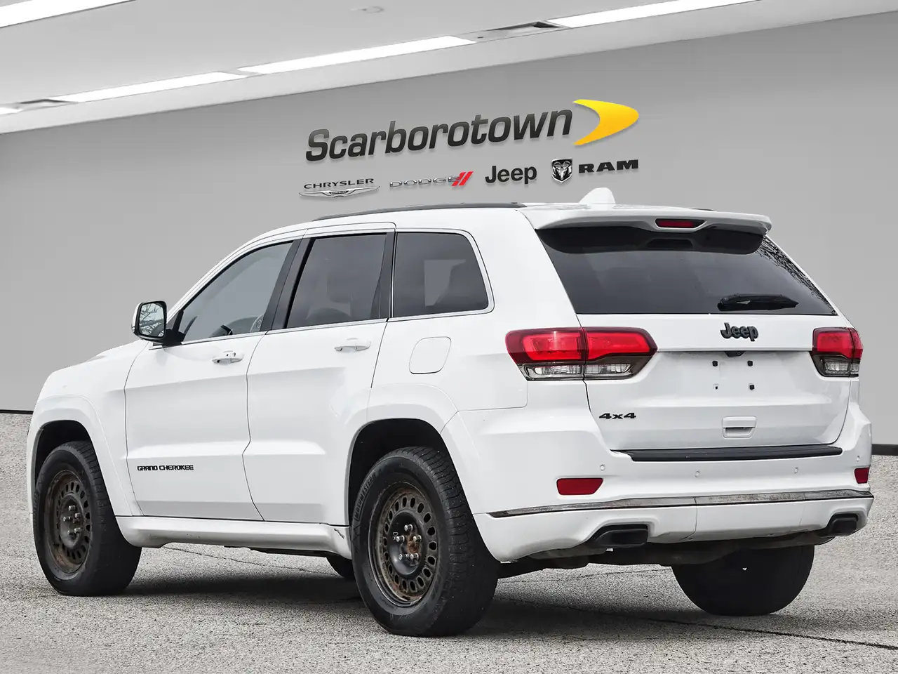 Jeep Grand Cherokee снимка Jeep Grand Cherokee