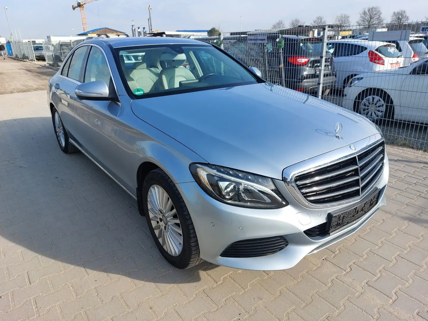 Mercedes-Benz C 180 7G-TRONIC Exclusive Silber - 2