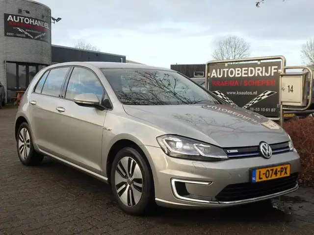 Volkswagen e-Golf e-Golf