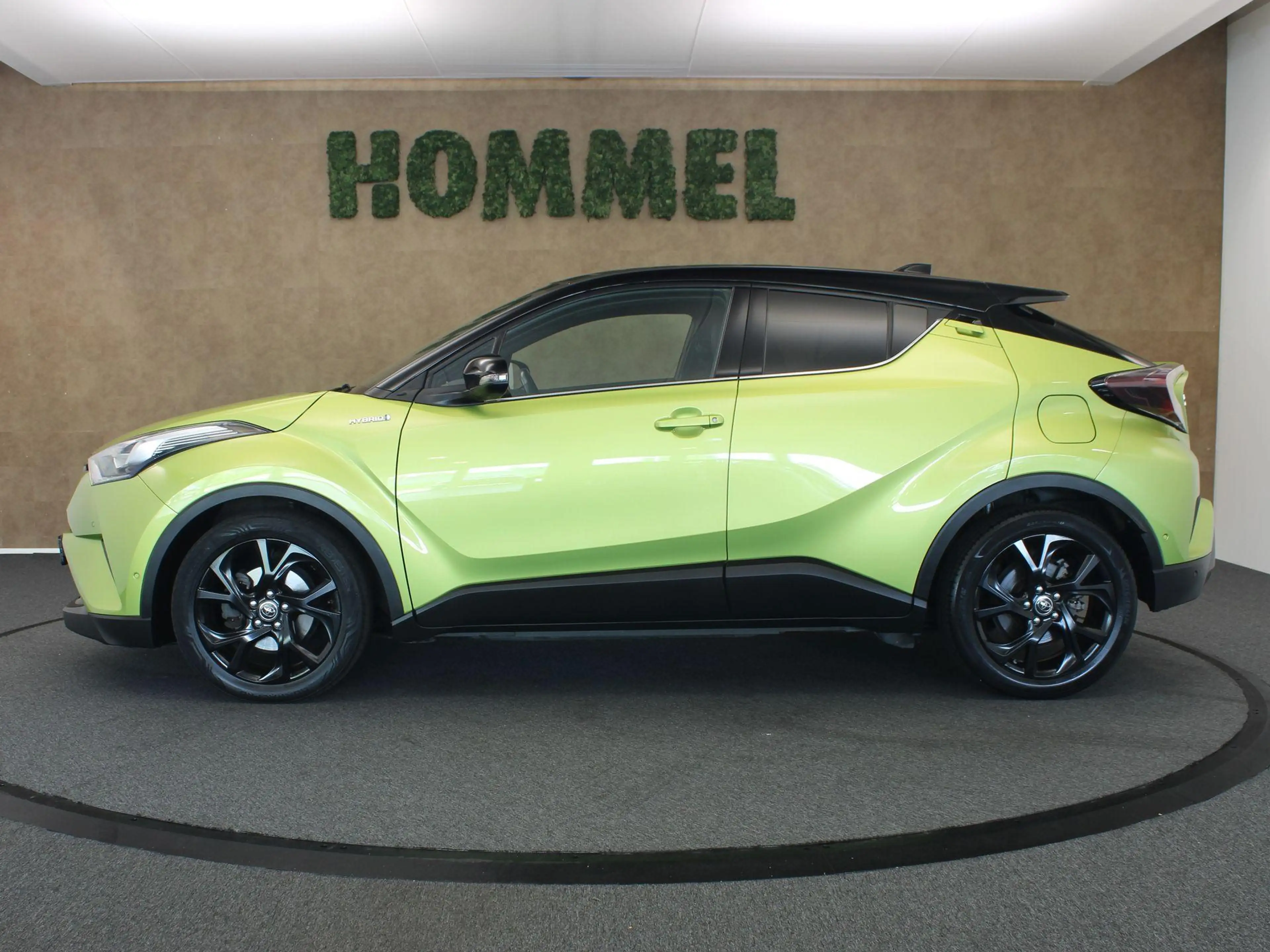 Toyota C-HR 1.8 Hybrid Executive Ultimate - AFNEEMBARE TREKHAA — photo 10