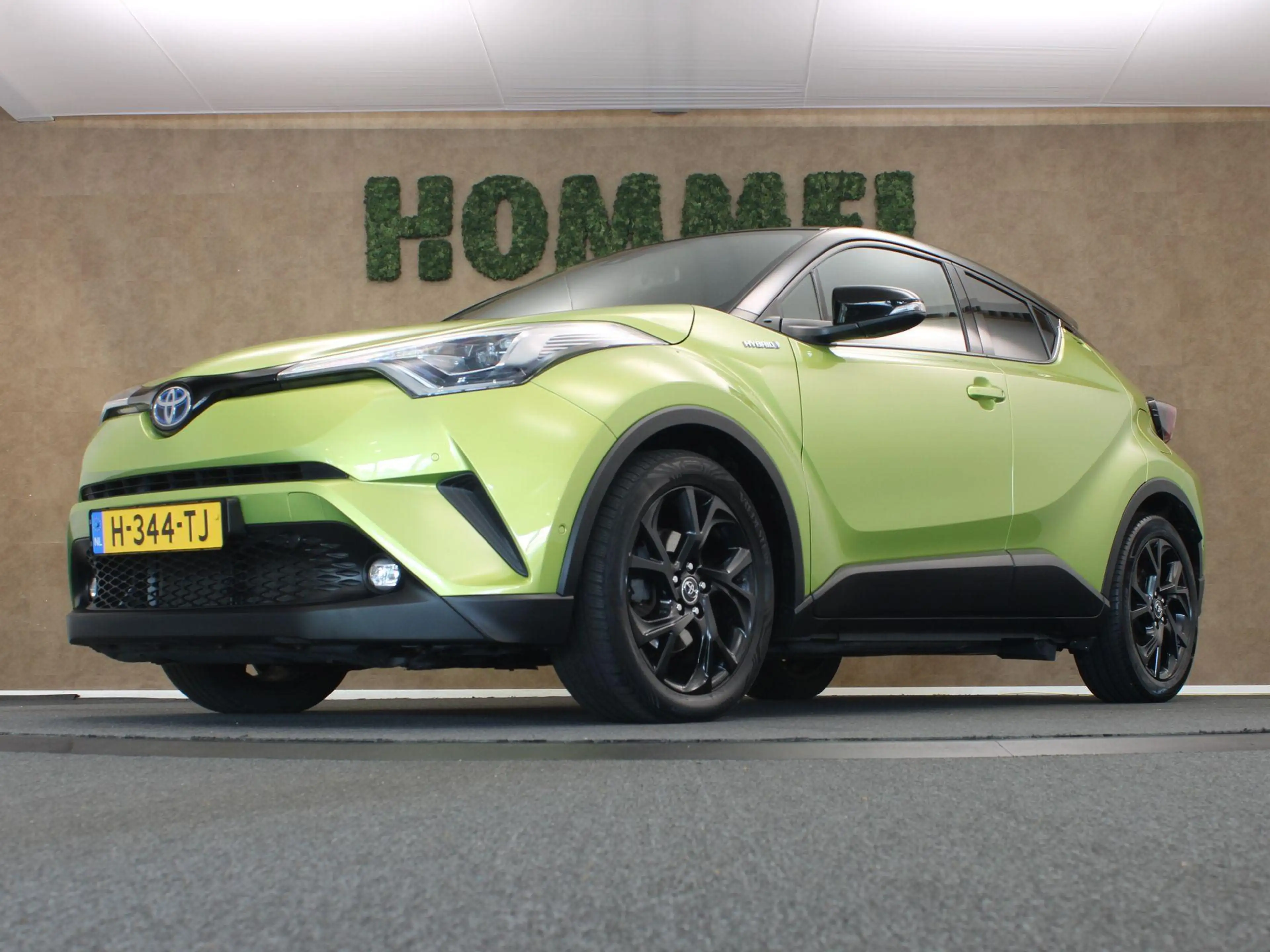 Toyota C-HR 1.8 Hybrid Executive Ultimate - AFNEEMBARE TREKHAA — photo 14