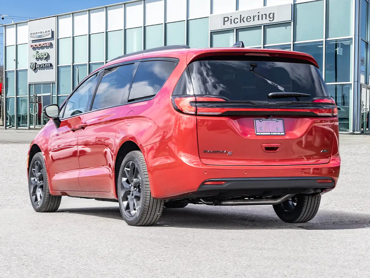 Chrysler Pacifica снимка Chrysler Pacifica