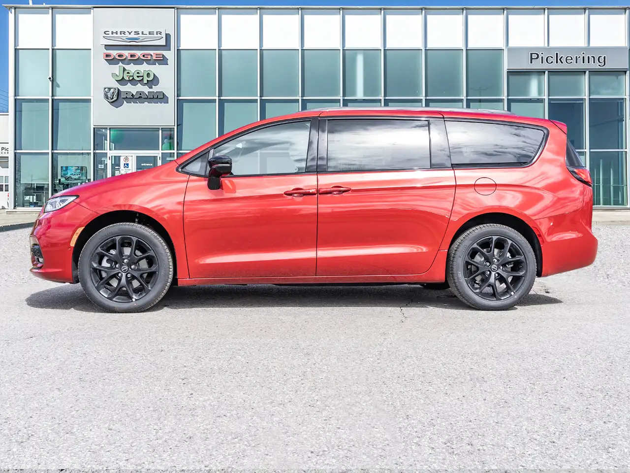 Chrysler Pacifica снимка Chrysler Pacifica