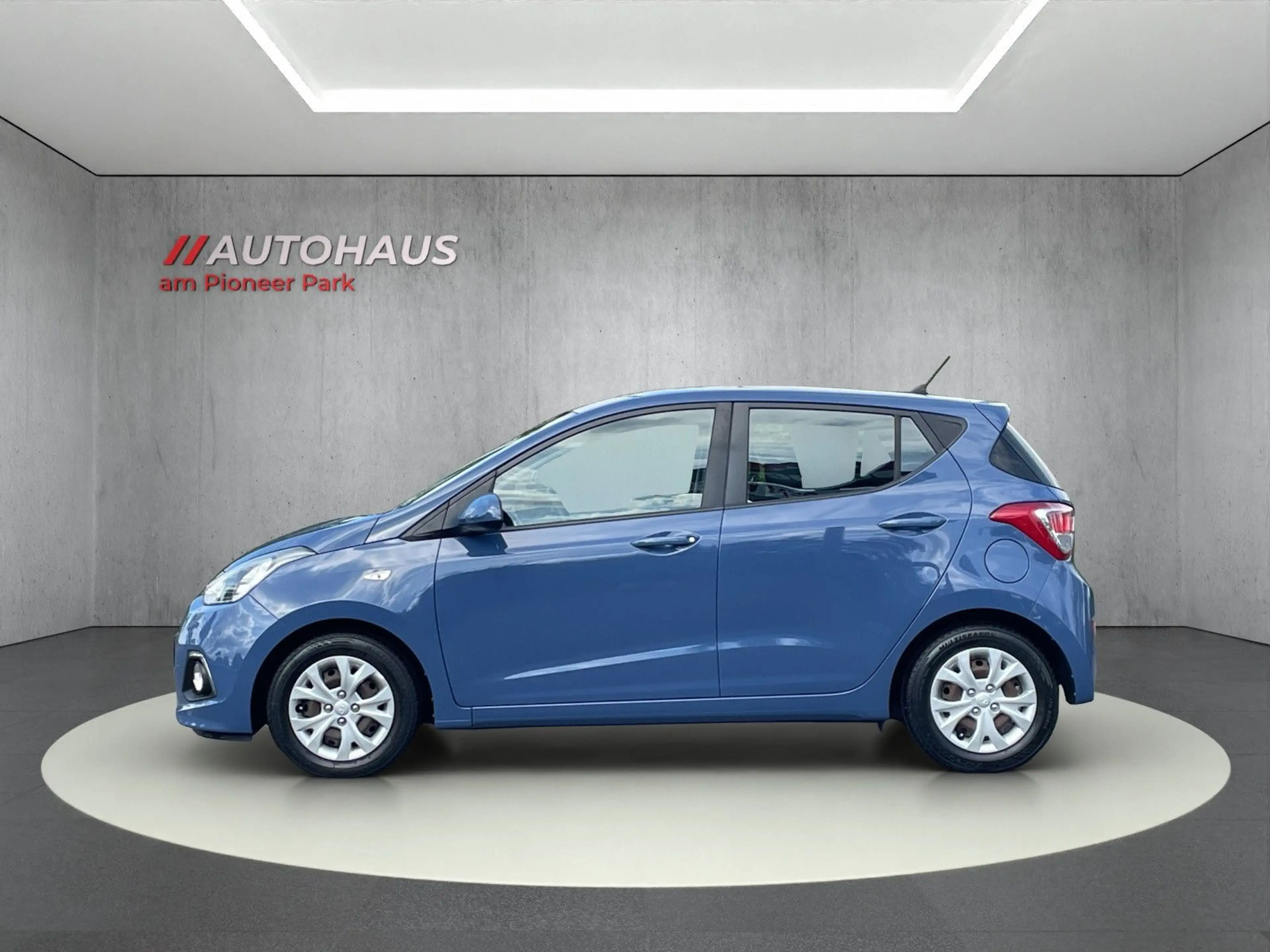 Hyundai i10 BLUE TREND*KLIMA*PDC*GRA*SHZ*CD/MP3*USB/AUX — photo 2