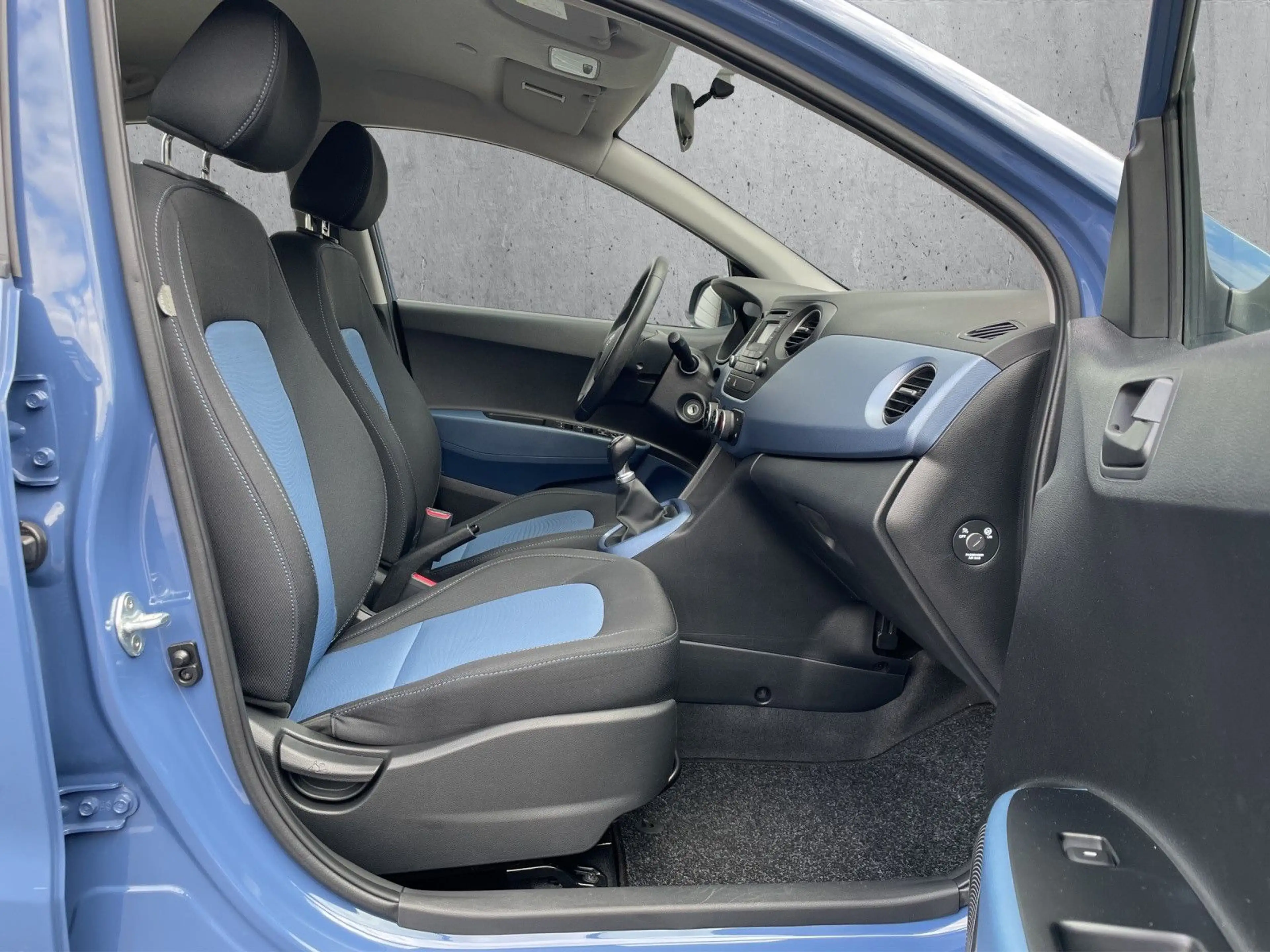 Hyundai i10 BLUE TREND*KLIMA*PDC*GRA*SHZ*CD/MP3*USB/AUX — photo 10