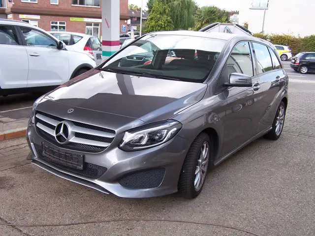 Mercedes-Benz B 220 B 220 CDI / d 4Matic