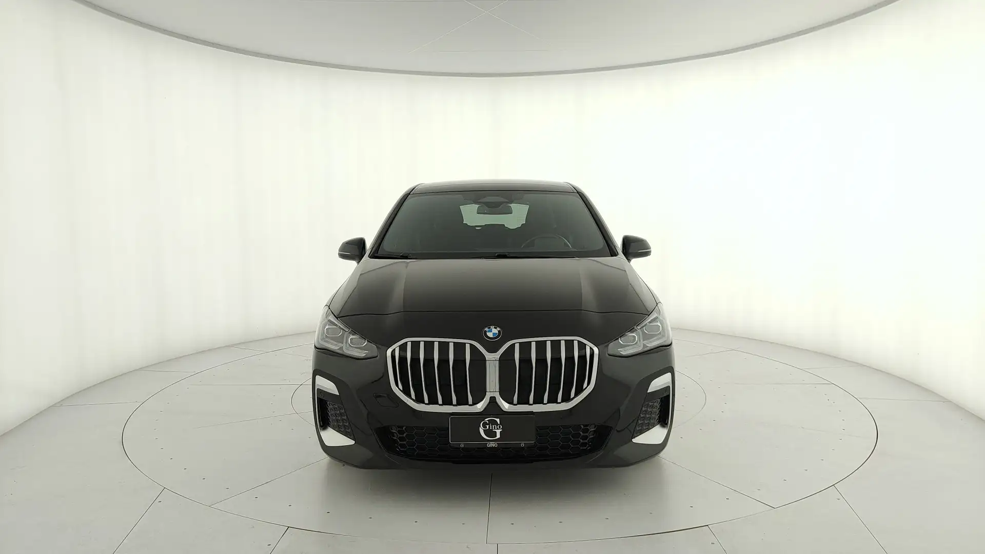 BMW 218 d Active Tourer Msport auto Schwarz - 2