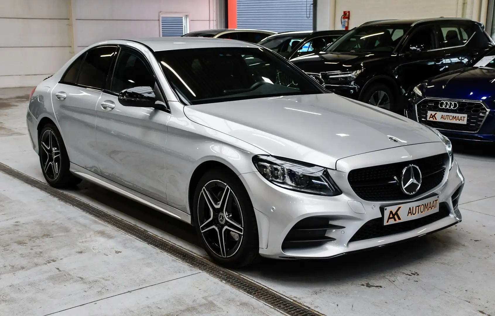 Mercedes-Benz C 180 C 180 AMG Line Automaat - NAVI / TREKHAAK / CAMERA Argent - 2