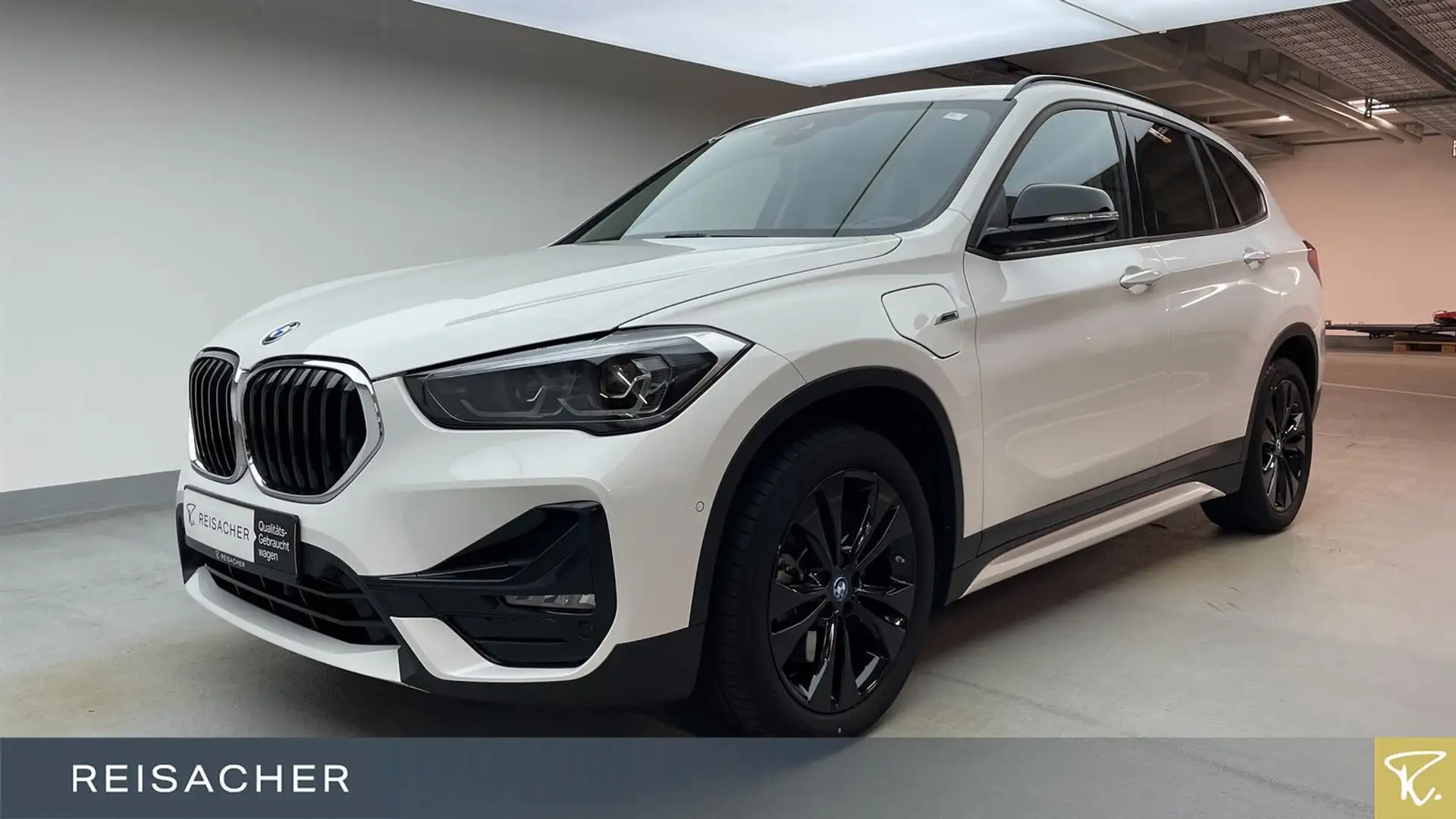 BMW X1 xDrive 25e A Sport-Line Navi PA LED RFK LM18" Weiß - 1