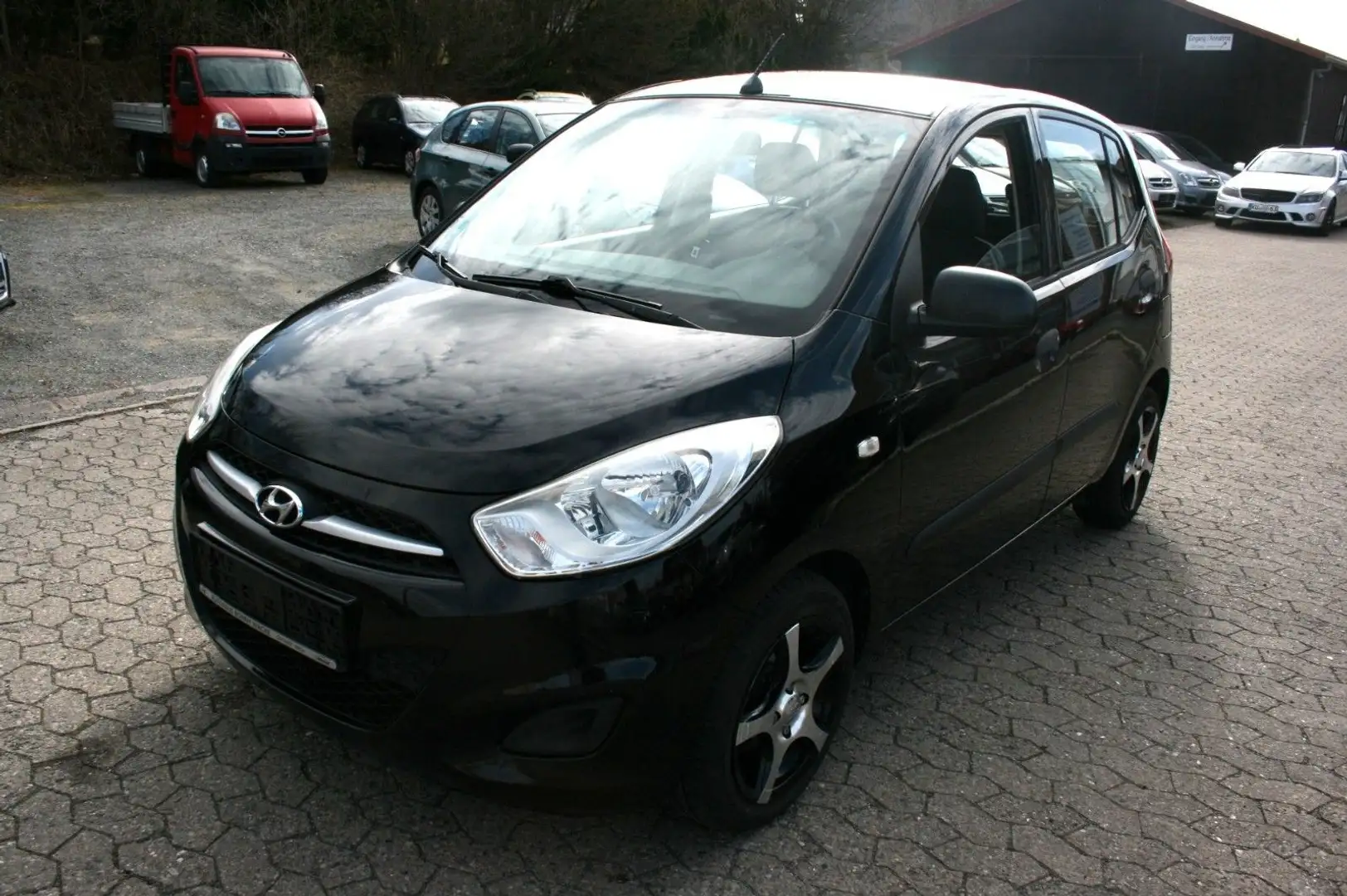 Hyundai i10 FIFA WM Edition "Tüv + Service neu" Zwart - 2
