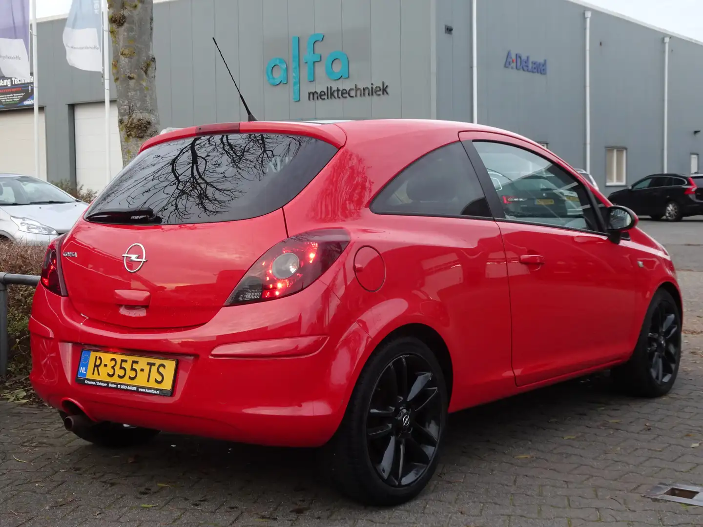 Opel Corsa 1.4-16V '111' Edition Rouge - 2
