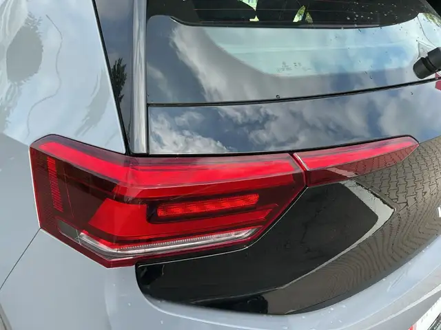 Volkswagen ID.3 view 17