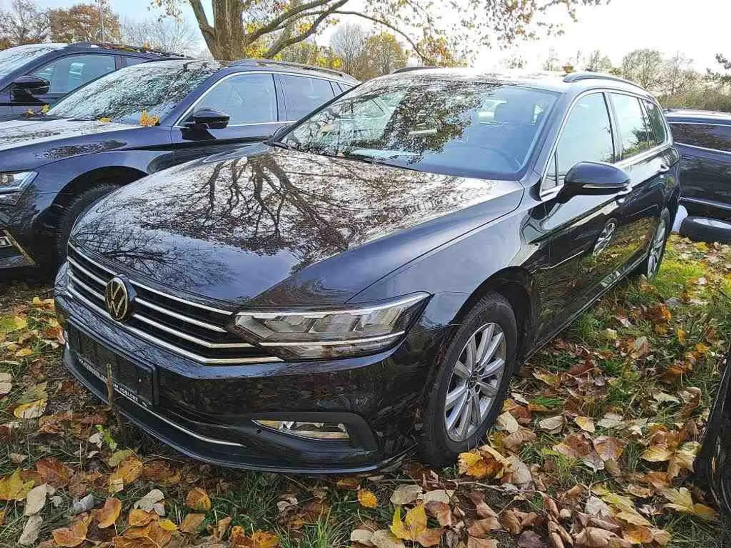 Volkswagen Passat Variant 2.0 TDI DSG BUSINESS +AHK +LED +ACC +RKAM +NAVI + Schwarz - 2