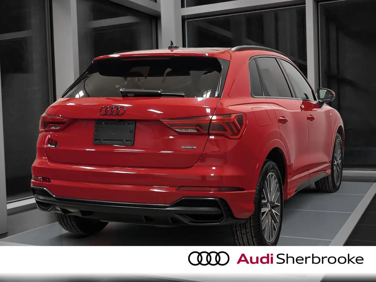 Audi Q3 снимка Audi Q3