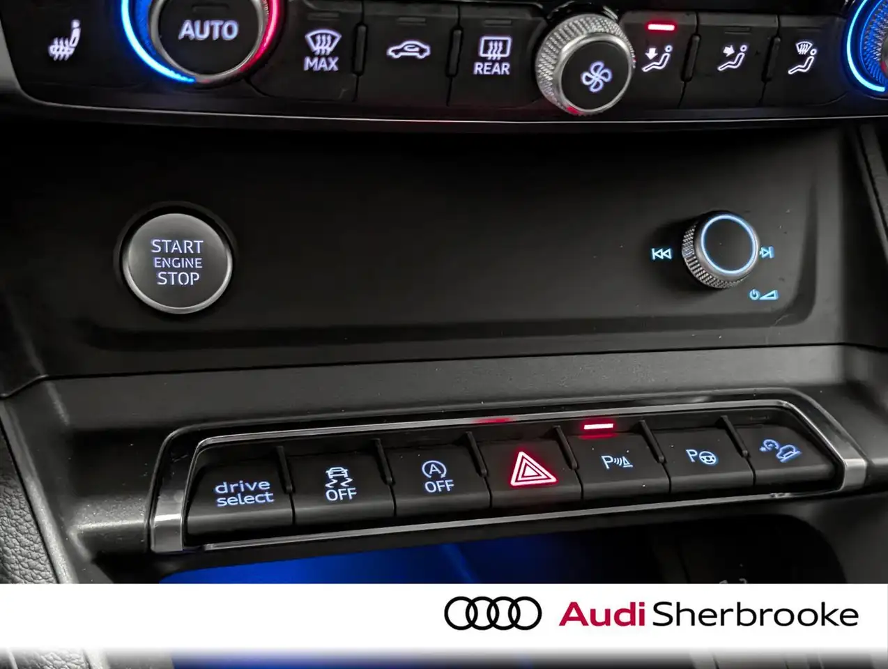 Audi Q3 снимка Audi Q3
