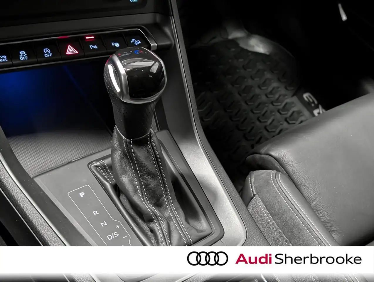 Audi Q3 снимка Audi Q3